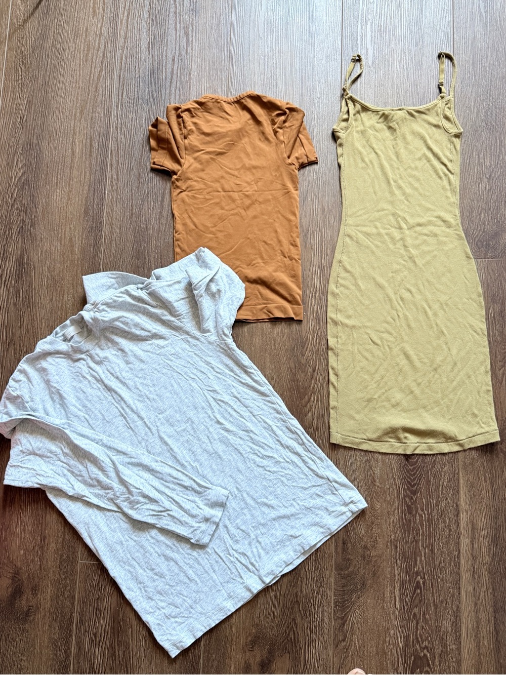 SKIMS tops/dress bundle XXS 4pcs